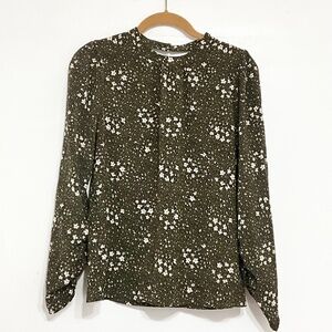 THML Women Blouse Keyhole Back Moss Green Animal Floral Print Long Sleeve Small